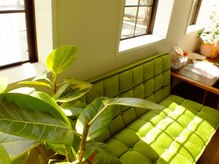 木のぬくもりと親切丁寧なスタッフさんが迎えてくれる。