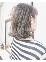 ヘアーアンドアトリエ マール(Hair&Atelier Marl)&nbsp;【Marl外国人風カラー】アッシュベージュの外ハネボブ