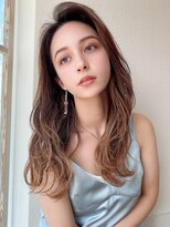 アフロート ディル(AFLOAT D'L)&nbsp;大人かわいいひし形シルエット ショコラグレージュ 外ハネ 小顔