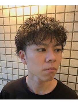 ネクサスアンドコー 錦糸町店(NEXUS&Co.) ツーブロックショート×ランダムパーマ[錦糸町][理容室]