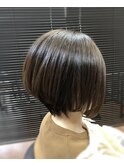 大人可愛い前下がりモテ丸みショート♪
