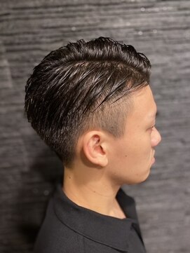 プレミアムバーバー 赤坂店(PREMIUM BARBER produce by HIRO GINZA) 七三スタイル【ヒロ銀座】六本木/理容室/フェード