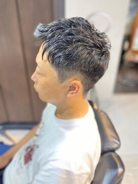 バーバーバー 四谷(BARBER-BAR) 大人の刈り上げスタイル