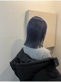 切りっぱなしボブ　ネイビーカラー　暗めカラー