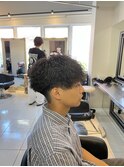 ツイストスパイラルパーマ　メンズマッシュパーマ　波巻きパーマ