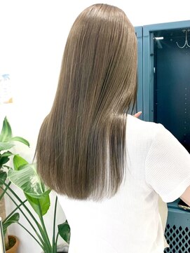 シックスバイギンザロンド 名古屋(six by ginza Lond) オリーブベージュカラー