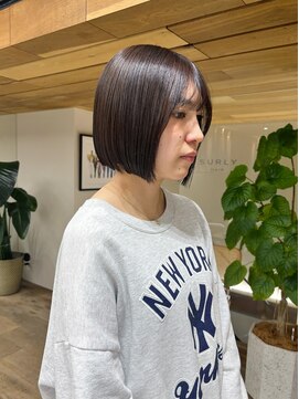 サーリー(SURLY) ぱつっとボブブリーチなしグレージュミニボブ