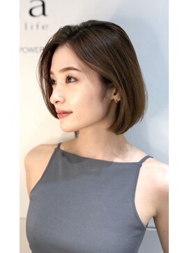 マグノリア(magnolia) 上品ボブ