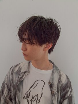 シンシ(Cinci) アンニュイメンズパーマスタイル