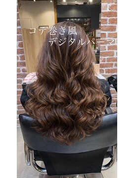 チョビー(Chobii) 東京表参道コテ巻き風デジタルパーマレイヤーカット/栗原８