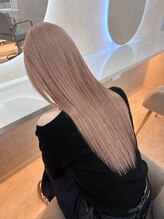 大宮で叶えるツヤツヤミルクティーベージュ♪ブリーチメニュー豊富であなただけのハイトーンカラーに
