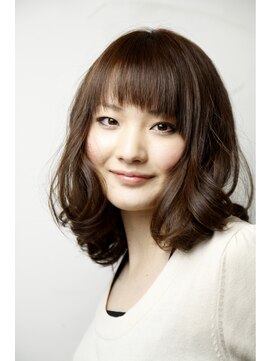 エイト(salon 8) ☆8ミディアムスタイル☆