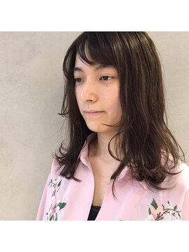 フェンヘアーアイス 中目黒(Fen.hair ici) ミディアムレイヤー　ハイライト　ダークアッシュ