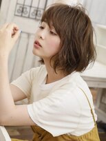 ミンクス 青山店(MINX)&nbsp;インナカラーがおしゃれ！毛先外ハネショートボブ