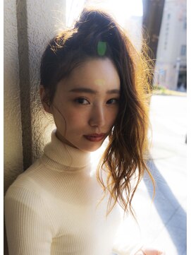 カリシア(CARICIA) ポニーテール