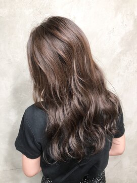 キュー(cue) 【cue】ハイライト×ナチュラル