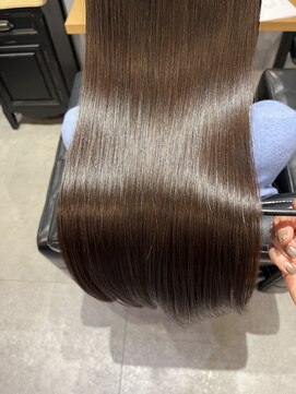 ライフ(LIFE) 髪質改善ヘアエステ/縮毛矯正/ストレート/イメチェン/フェミニン