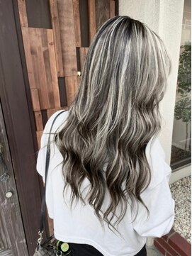 リレイス 四日市(RELACE) ホワイトハイライト