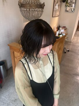 メグリ(meguri) 暗めオリーブベージュ