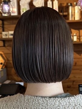 ビスクヘアデザイン(bisq hair design) ボブ/ミニボブ/コンパクトボブ/ブラウンカラー/顔まわりカット
