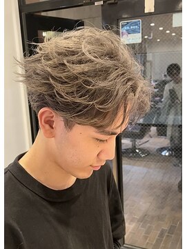 オーシャントーキョー サニー 原宿(OCEAN TOKYO Sunny) ニュアンスパーマシャドーパーマセンターパート刈り上げマッシュ