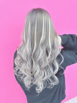 ロサ ファイブヘアー(Rosa..5Hair) 可愛さ100点！シルバー×ホワイト！