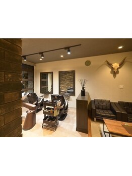 【豊田】21時まで営業だから仕事帰りも便利に通える◎的確な提案とカット技術で洗練された男磨きを◆