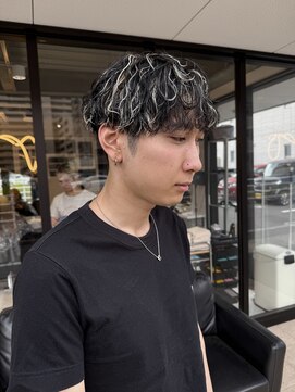 髪屋 紬 メンズ/メンズパーマ/メンズカット/波巻きパーマ