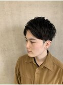 メンズ短髪ヘア 刈り上げショート アップバング