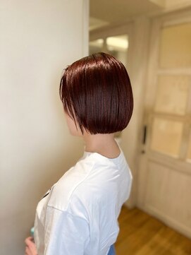 シーループユナイテッドアトリエ(C-LOOP UNITED ATELIER) 【白髪ぼかし】ぷつっとカット×暖色カラーで魅せる美髪ミニボブ