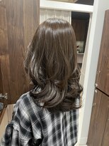 ビレア 本山店(BELEA)&nbsp;カーキグレージュとレイヤーカット