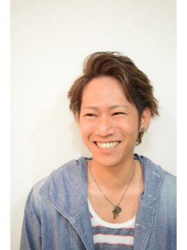 ヘアーデザインギフト(Hair design gift) でこだしワイルドヘアー。