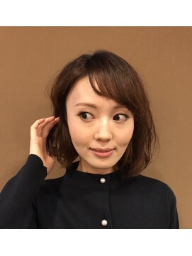ヴァニラヘアー(Vanilla Hair) パッツンすぎないアシメな前髪にアレンジできるボブ