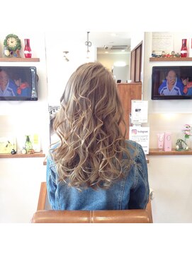 心(cocoro) 黒染め歴ありでも綺麗に染めます。