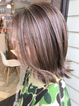 ヘア メイク ココ(hair make coco) ハイライト★ホワイトグレージュ(*^^*)