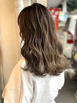 フェーディン(fa/din) バレイヤージュベージュ