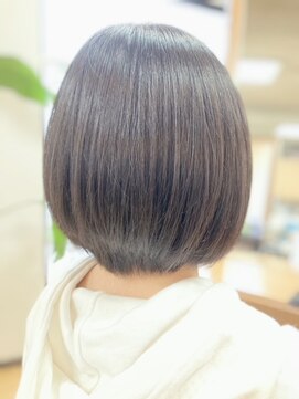 エモーション グラ　ラウンドボブ