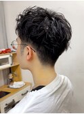 ツーブロック 癖髪パーマ 刈り上げ 大人ショート 20代30代40代