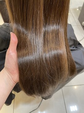 フォルテ 草薙店 髪質改善トリートメントでうる艶ヘアに