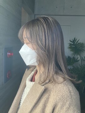 ソルトウォーター(SALT WATER) レイヤーカット/ベージュ/韓国ヘアー/ハイライト/恵比寿/