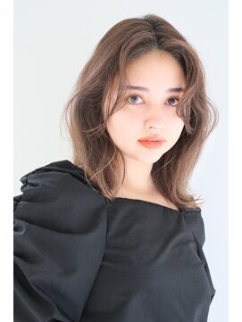 ガリカ 大名(Gallica) 『 グレージュ ＆ 毛束感 』無造作スタイル ☆くびれミディ