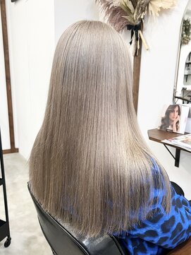 ルイ(ROUIS produced by LUCK 津田沼) ROUIS 津田沼　ホワイトベージュ