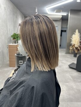 リベルタ(LIBERTA) バレイヤージュ/ミルクティーベージュ