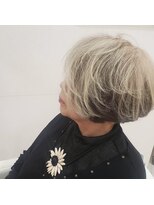 丹下陽子美容室&nbsp;白髪を活かしたStyle