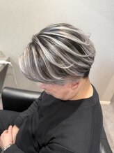 ブロンドバイピンキー(Blond by Pinky)