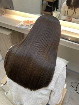 シュガーアウラ バイ エクラート 立川北口店(SUGAR aura byECLART) 極上艶ぷる縮毛矯正