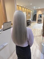 アヴァンス ジェイアール和歌山店(AVANCE.)&nbsp;ハイトーン×シルバーカラー