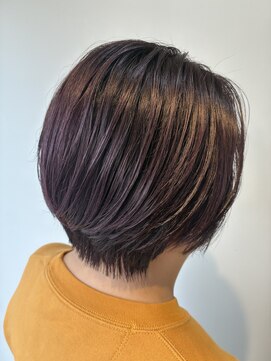 大人ツヤ感ハンサムショート