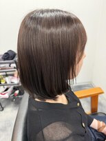 モデロ(Modelo)&nbsp;やわらかブラウンで作る、ツヤ感ナチュラルボブ