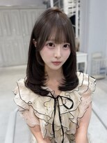 カシュカシュ 表参道(cache cache)&nbsp;薄めぱっつん前髪顔まわりミディアムレイヤー